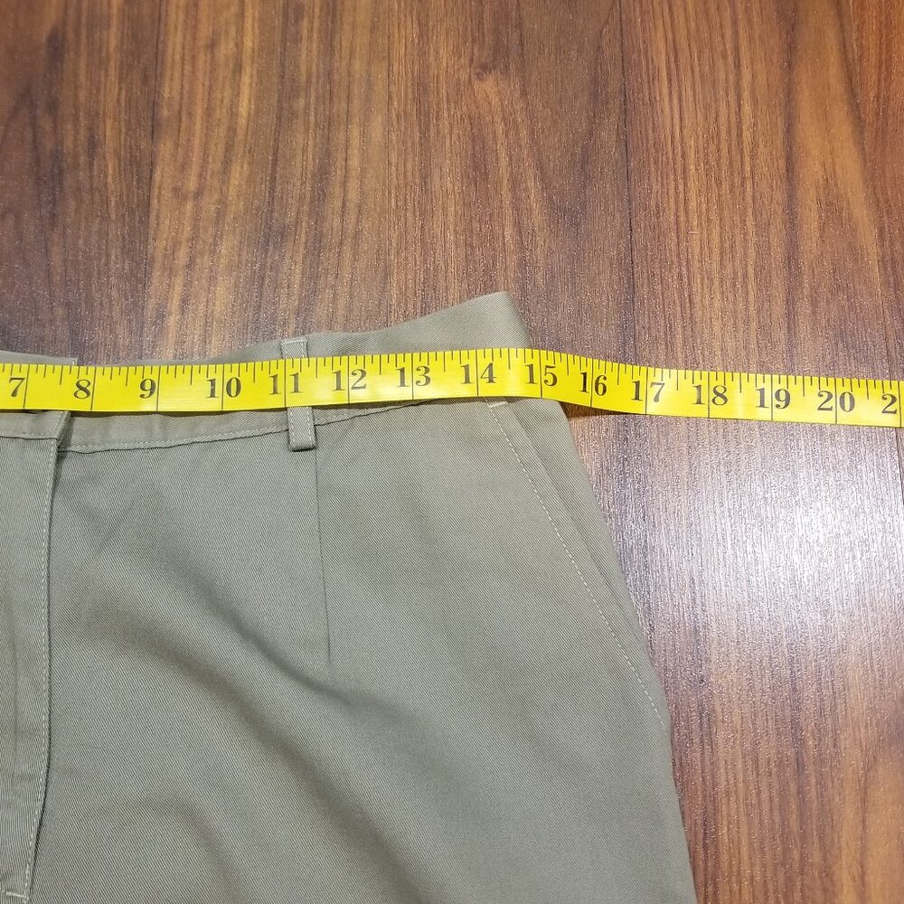 Ladies' L.L. Bean Cropped Khaki Chinos, Size 12 R, EUC - Picture 7 of 10